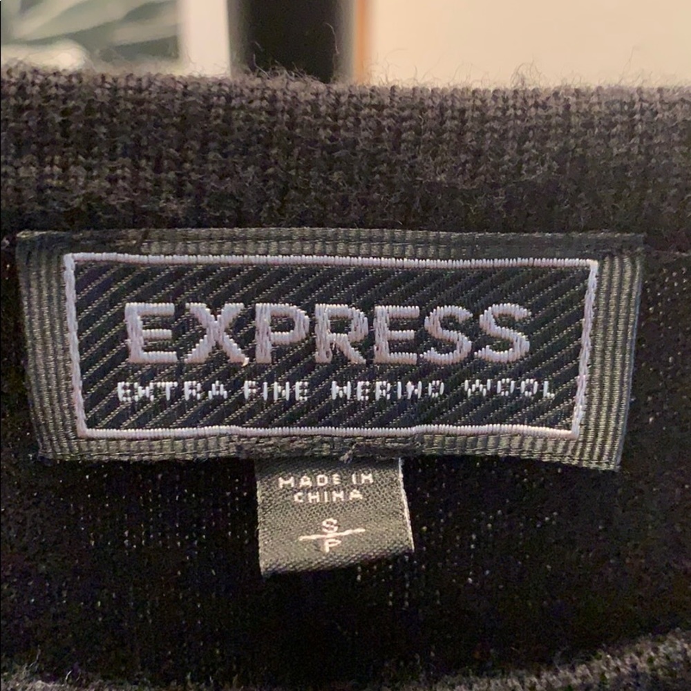 Express sweater - Picture 2 of 3